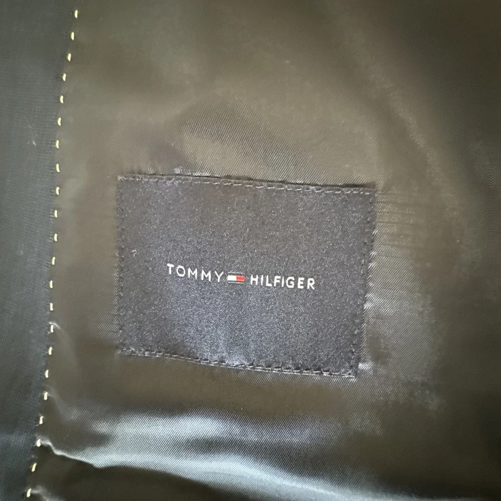 Tommy Hilfiger Blazer Mens 44R Wool Blend Two Button Sport Coat Blue Modern #953